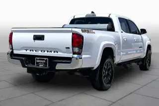 Toyota Tacoma 2022 4x2 TRD Sport 4 puertas Doble Cabina 6.1 pies LB