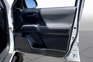Toyota Tacoma 2022 4x2 TRD Sport 4 puertas Doble Cabina 6.1 pies LB