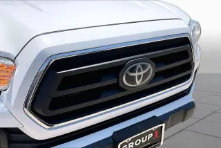 Toyota Tacoma 2022 4x2 TRD Sport 4 puertas Doble Cabina 6.1 pies LB