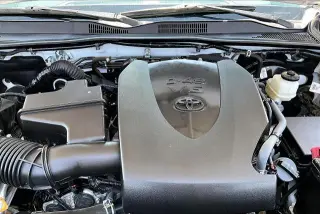 Toyota Tacoma 2022 4x2 TRD Sport 4 puertas Doble Cabina 6.1 pies LB