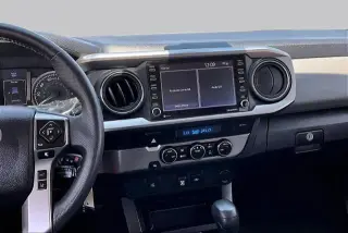 Toyota Tacoma 2022 4x2 TRD Sport 4 puertas Doble Cabina 6.1 pies LB