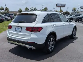 Mercedes-Benz GLC 2022 GLC 300 4p SUV