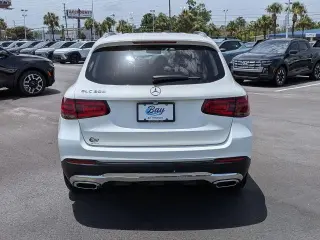 Mercedes-Benz GLC 2022 GLC 300 4p SUV