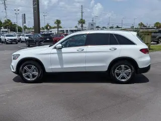 Mercedes-Benz GLC 2022 GLC 300 4p SUV