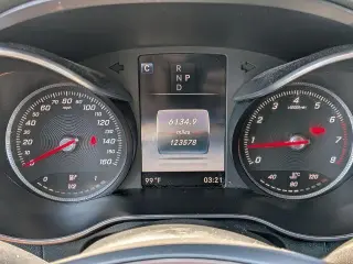 Mercedes-Benz GLC 2017 GLC 300 SUV de 4 puertas