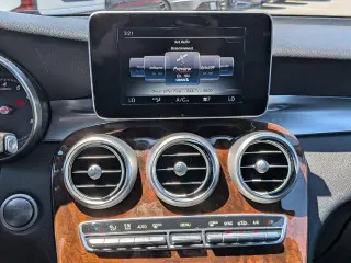 Mercedes-Benz GLC 2017 GLC 300 SUV de 4 puertas