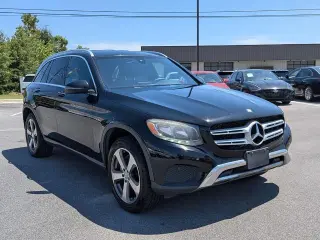 Mercedes-Benz GLC 2017 GLC 300 SUV de 4 puertas