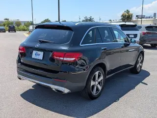 Mercedes-Benz GLC 2017 GLC 300 SUV de 4 puertas