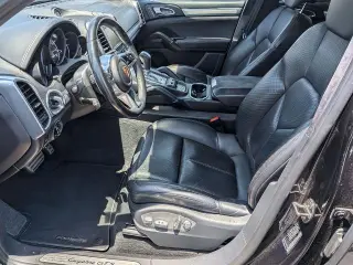 Porsche Cayenne 2016 AWD GTS SUV de 4 puertas