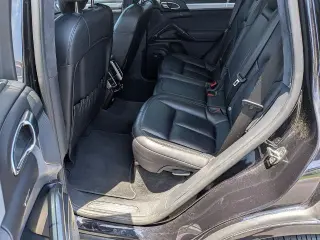 Porsche Cayenne 2016 AWD GTS SUV de 4 puertas
