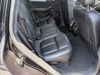 Porsche Cayenne 2016 AWD GTS SUV de 4 puertas