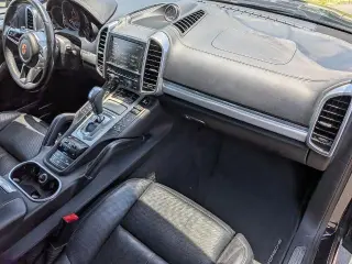 Porsche Cayenne 2016 AWD GTS SUV de 4 puertas