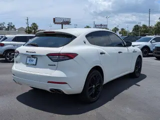 Maserati Levante 2022 AWD GT SUV de 4 puertas