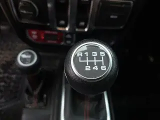 Jeep Wrangler 2022 4x4 Rubicon 2dr SUV