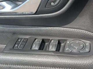 GMC Yukon 2021 4x4 Denali 4p SUV