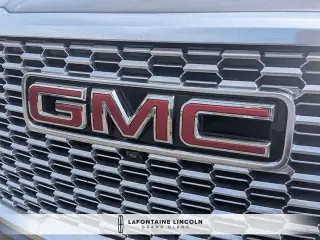 GMC Yukon 2021 4x4 Denali 4p SUV