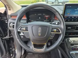Lincoln Nautilus 2023 AWD Reserve 4dr SUV
