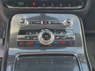 Lincoln Nautilus 2023 AWD Reserve 4dr SUV