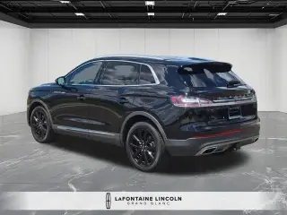 Lincoln Nautilus 2023 AWD Reserve 4dr SUV