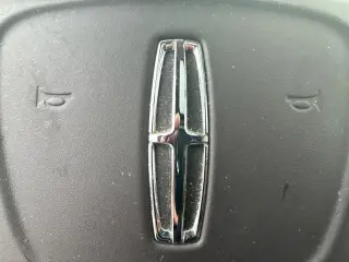 Lincoln Nautilus 2023 AWD Reserve 4dr SUV