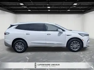 Buick Enclave 2023 Essence 4p Crossover