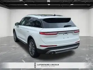 Lincoln Corsair 2024 AWD Reserve 4p SUV