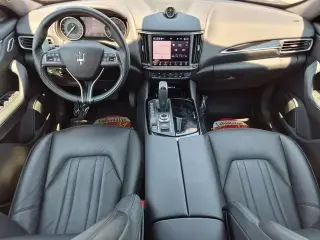 Maserati Levante 2023 AWD Modena 4p SUV