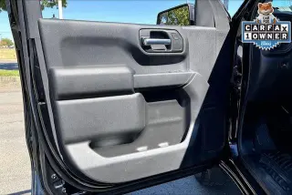 Chevrolet Silverado 1500 2025 4x4 Custom 4 puertas Cabina Crew 5.8 pies. SB
