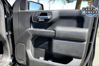 Chevrolet Silverado 1500 2025 4x4 Custom 4 puertas Cabina Crew 5.8 pies. SB