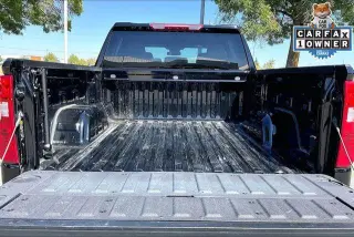 Chevrolet Silverado 1500 2025 4x4 Custom 4 puertas Cabina Crew 5.8 pies. SB