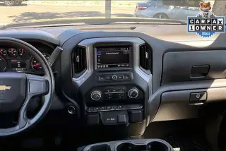 Chevrolet Silverado 1500 2025 4x4 Custom 4 puertas Cabina Crew 5.8 pies. SB