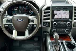 Ford F-150 2015 4x4 King Ranch 4 puertas SuperCrew 5.5 pies. SB