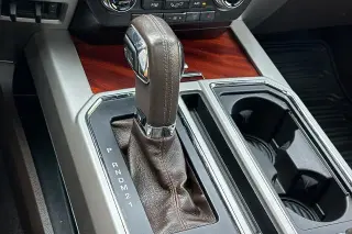 Ford F-150 2015 4x4 King Ranch 4 puertas SuperCrew 5.5 pies. SB