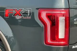 Ford F-150 2015 4x4 King Ranch 4 puertas SuperCrew 5.5 pies. SB