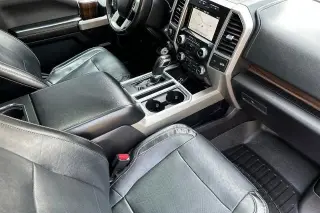 Ford F-150 2017 4x4 Lariat 4 puertas SuperCrew 6.5 pies SB