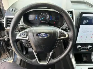 Ford Edge 2024 AWD Titanium 4 puertas SUV