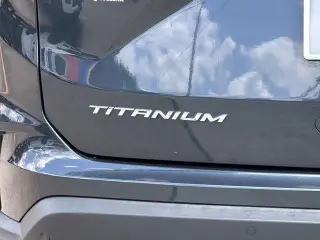 Ford Edge 2024 AWD Titanium 4 puertas SUV