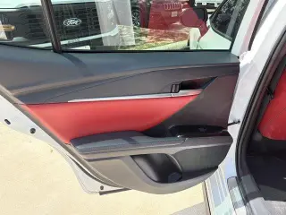 Toyota Camry 2026 SE 4p Sedan