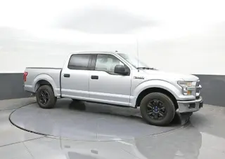 Ford F-150 2017 4x2 XLT 4 puertas SuperCrew 5.5 pies. SB