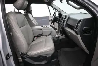 Ford F-150 2017 4x2 XLT 4 puertas SuperCrew 5.5 pies. SB