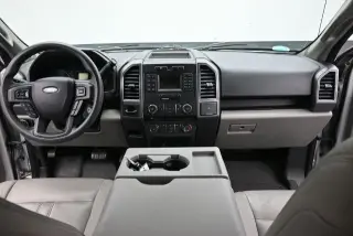 Ford F-150 2017 4x2 XLT 4 puertas SuperCrew 5.5 pies. SB