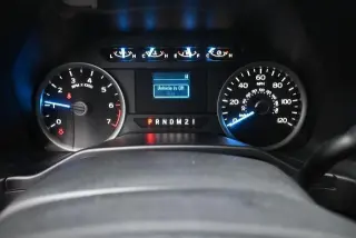 Ford F-150 2017 4x2 XLT 4 puertas SuperCrew 5.5 pies. SB