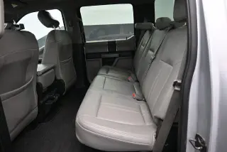 Ford F-150 2017 4x2 XLT 4 puertas SuperCrew 5.5 pies. SB