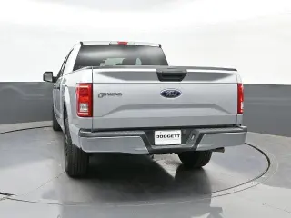 Ford F-150 2017 4x2 XLT 4 puertas SuperCrew 5.5 pies. SB