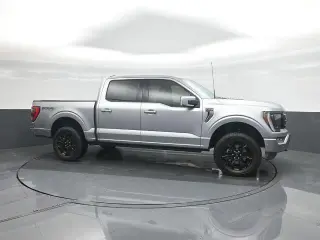 Ford F-150 2023 4x4 Platinum 4dr SuperCrew 6.5 ft. SB