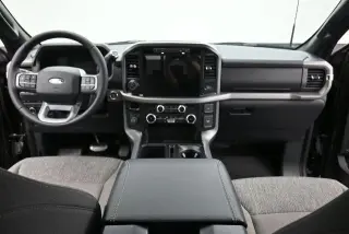 Ford F-150 2024 4x4 XLT 4 puertas SuperCrew 5.5 pies. SB