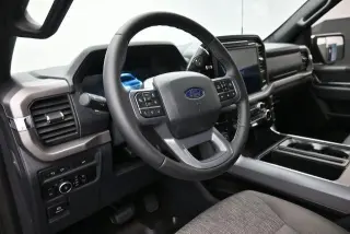 Ford F-150 2024 4x4 XLT 4 puertas SuperCrew 5.5 pies. SB