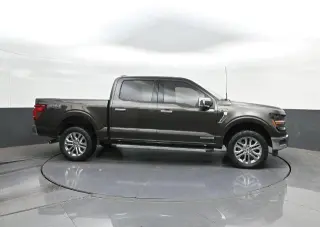 Ford F-150 2024 4x4 XLT 4 puertas SuperCrew 5.5 pies. SB