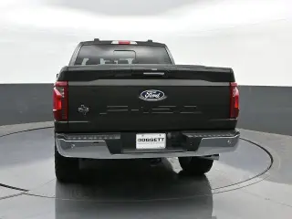 Ford F-150 2024 4x4 XLT 4 puertas SuperCrew 5.5 pies. SB