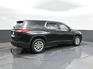Chevrolet Traverse 2021 LS 4 puertas SUV con 1LS